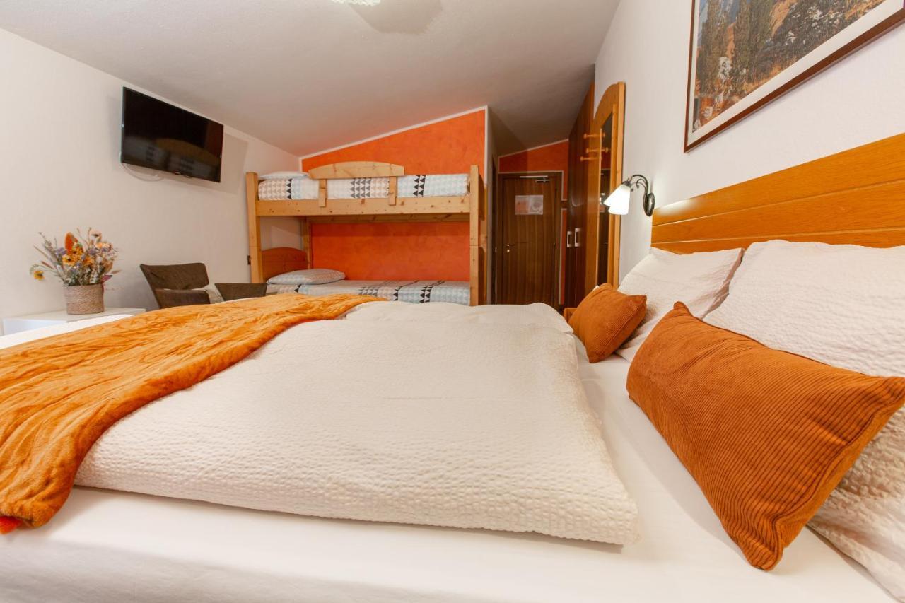 Hotel Biancospino Lanzada ภายนอก รูปภาพ