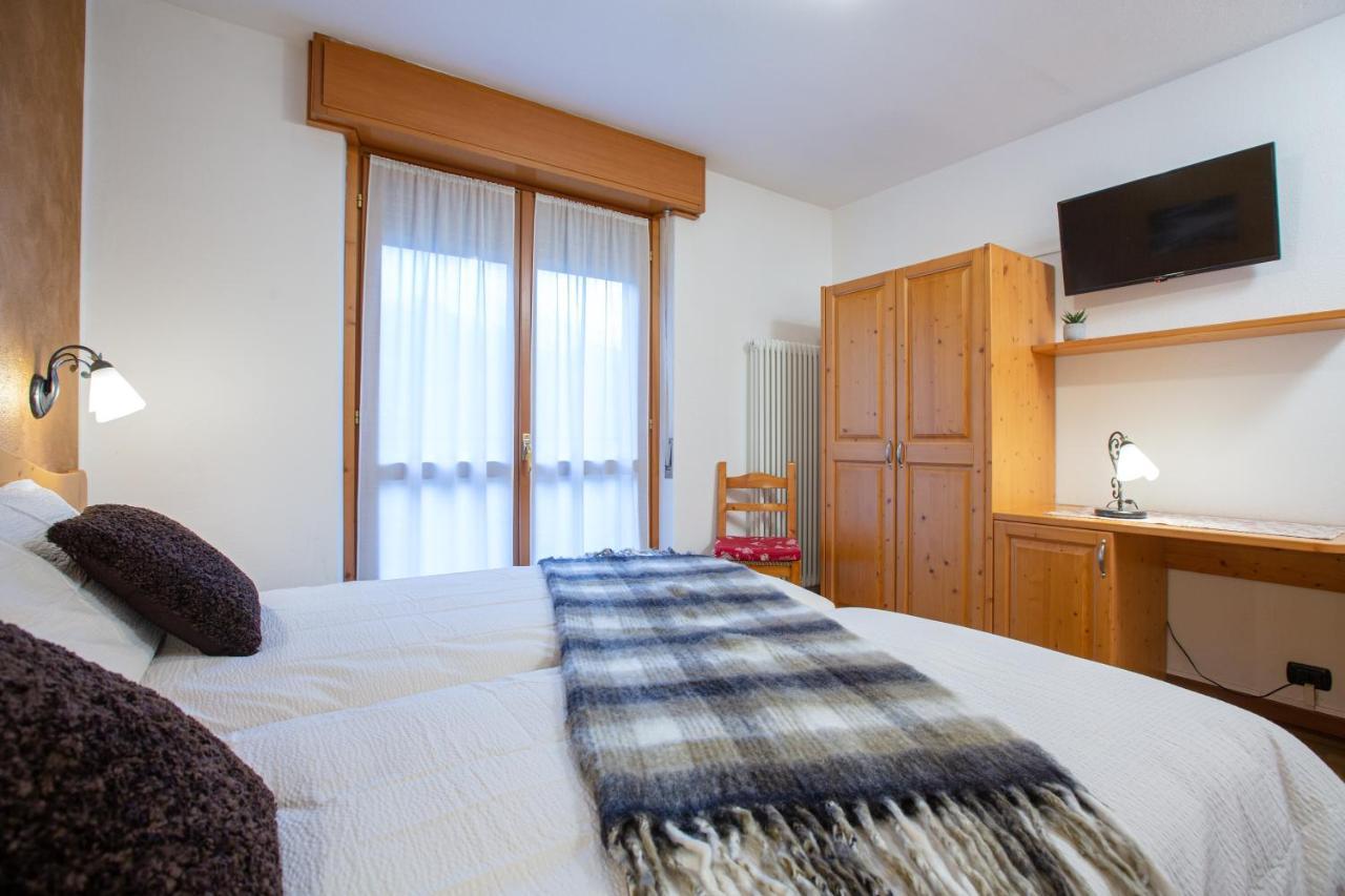 Hotel Biancospino Lanzada ภายนอก รูปภาพ