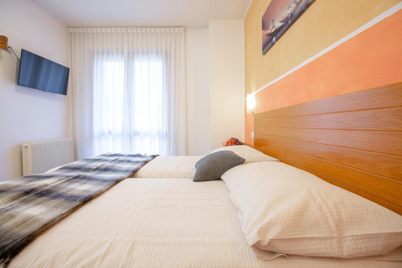 Hotel Biancospino Lanzada ภายนอก รูปภาพ