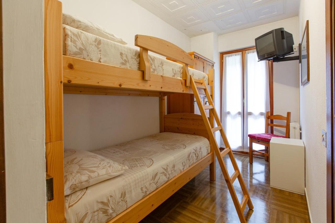 Hotel Biancospino Lanzada ภายนอก รูปภาพ