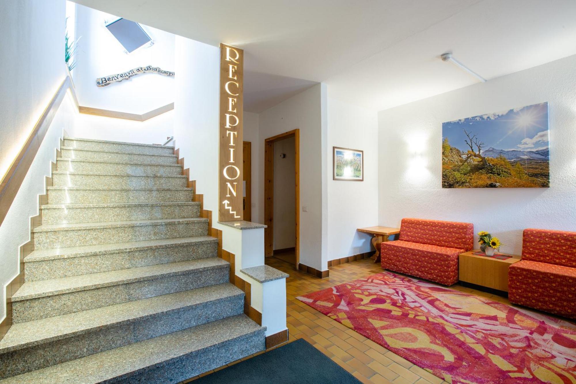 Hotel Biancospino Lanzada ภายนอก รูปภาพ